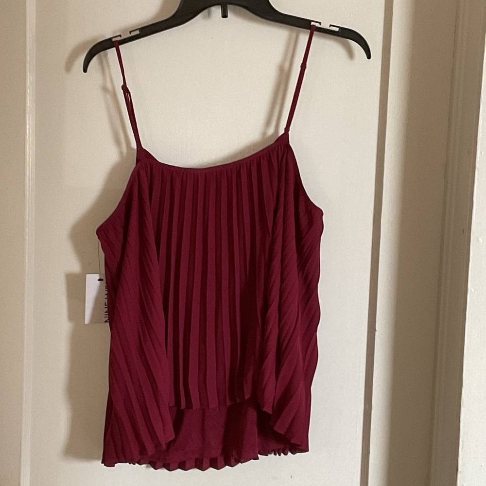 Nine West Pleated V-neck Tank - Picture 4 of 4